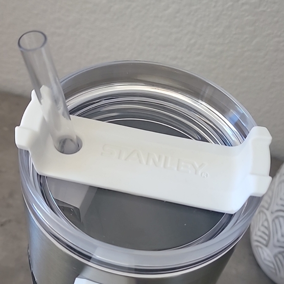 Rare Stanley Travel Quencher - Picture 5 of 7